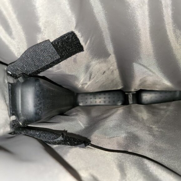 Targus Corporate Traveller Backpack with Advanced Laptop Drop Protection - Picture 14 of 15